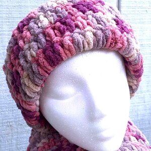 Women's Crochet Hat & Infinity Scarves Set